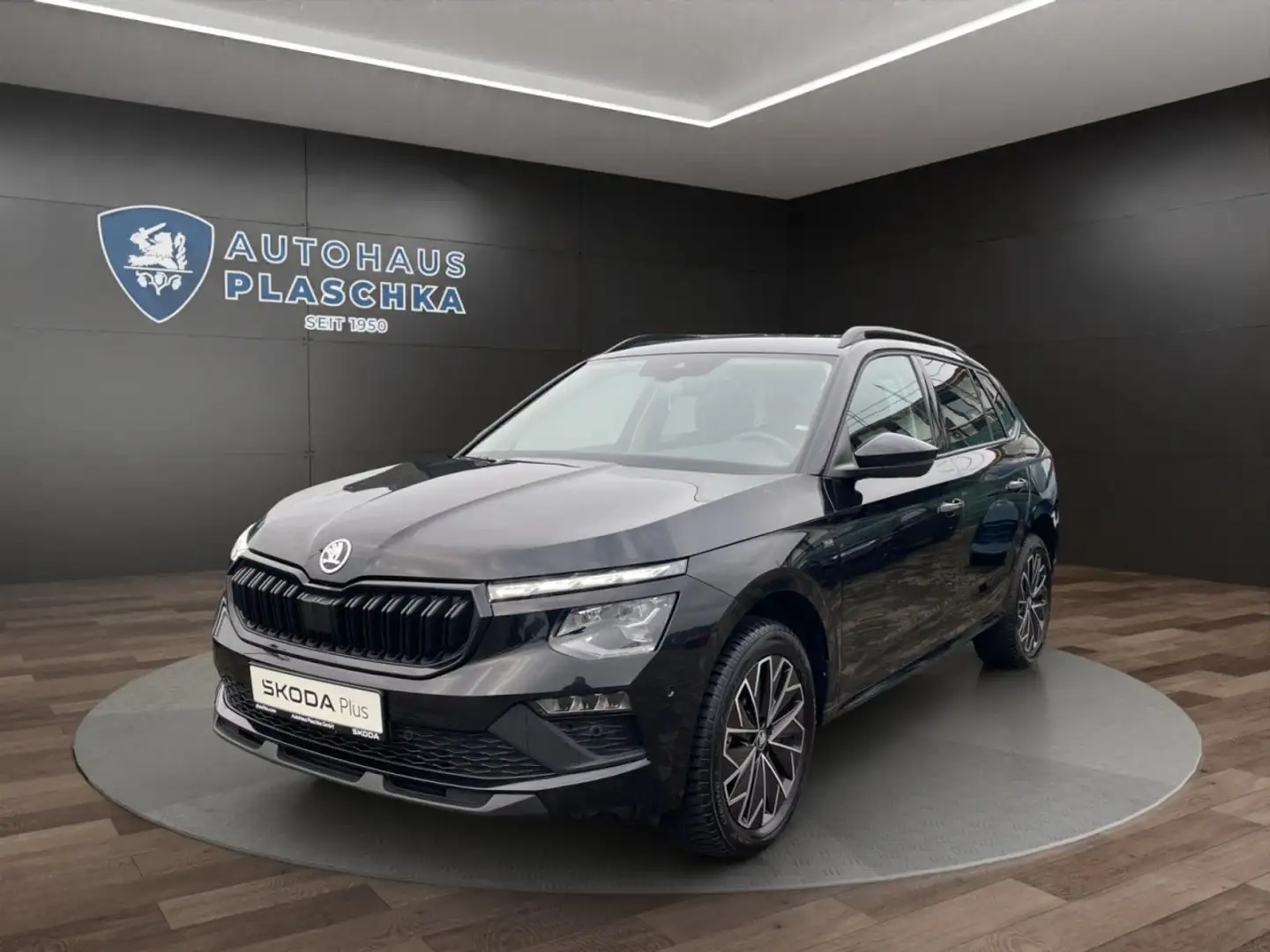 Skoda Kamiq 1.5 TSI DSG Selection LED*NAVI*AHK Klima Navi Schwarz - 1
