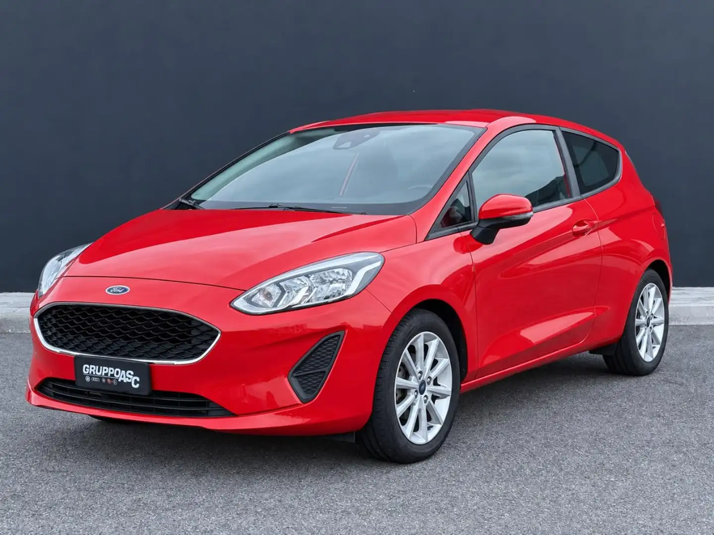 Ford Fiesta 1.5 tdci Titanium 85cv ADATTA NEOPATENTATI Rojo - 2