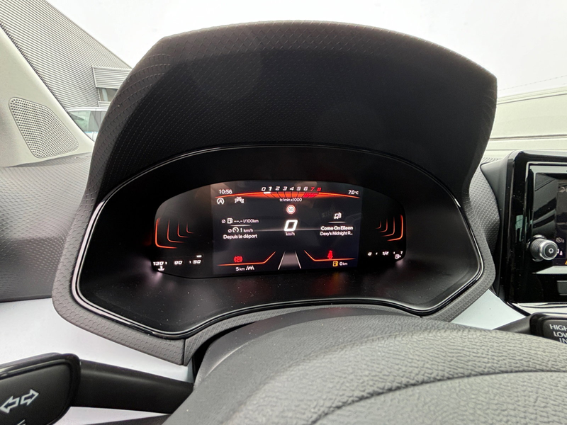 SEAT Arona Arona 40th Anniversary Edition 1.0 TSI 95ch (70kW) Manuelle 5v — photo 7
