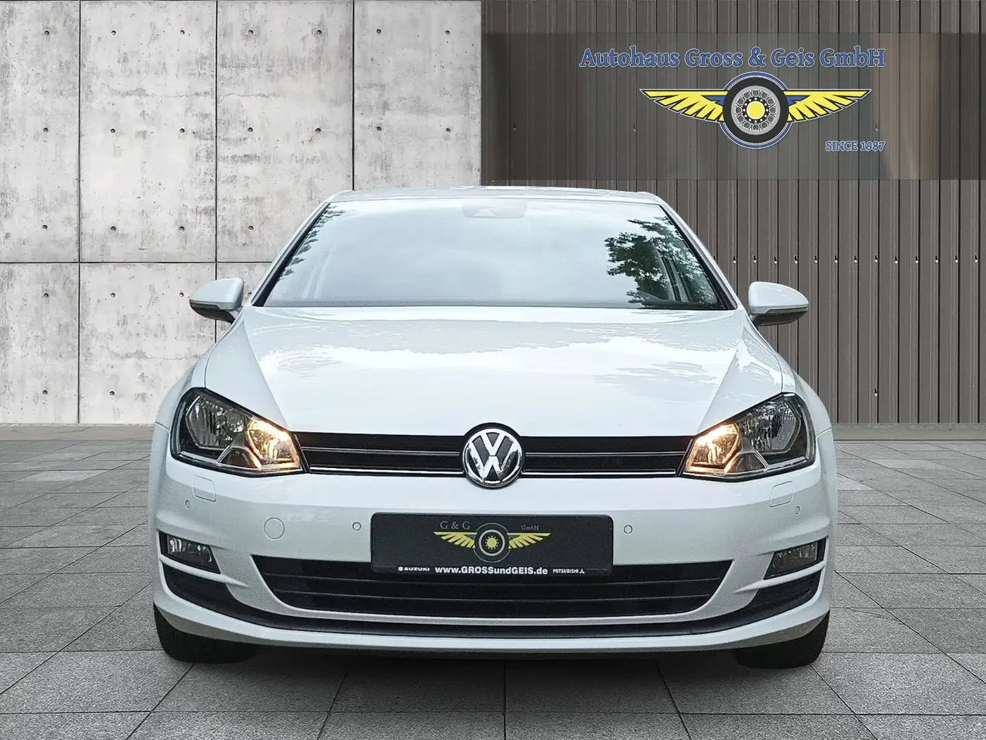 Volkswagen Golf 1.2 TSI Blue Motion Technology Comfortline Wit - 1