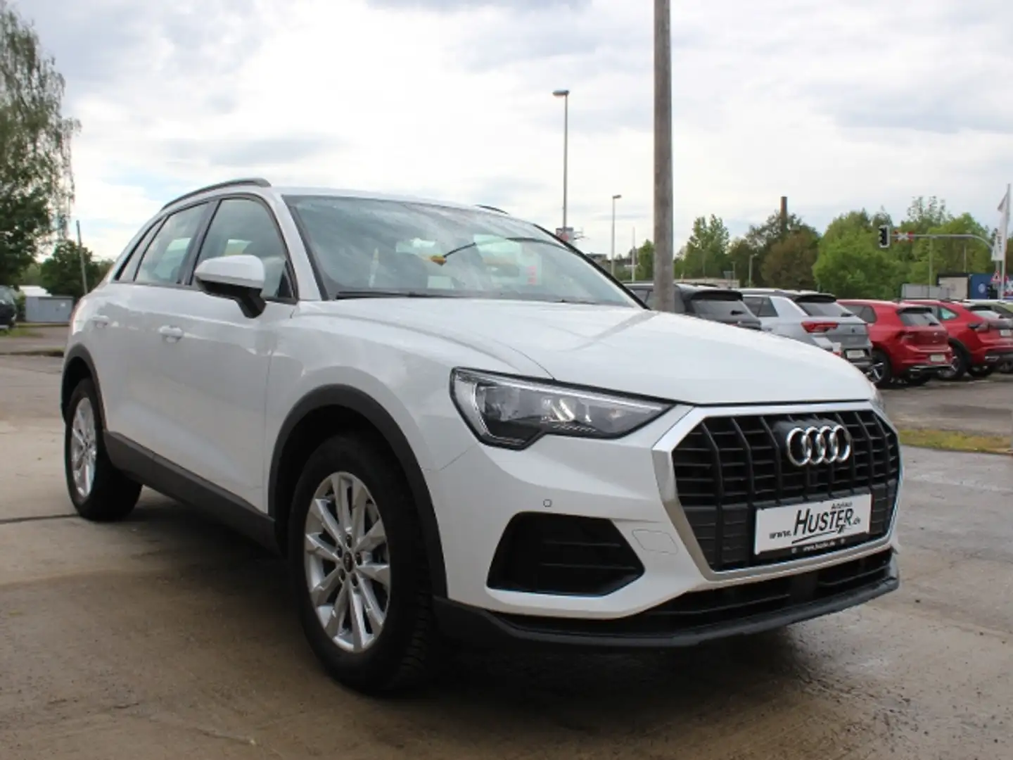 Audi Q3 35 1.5 TFSI S-tronic **wenig Kilometer** Weiß - 2