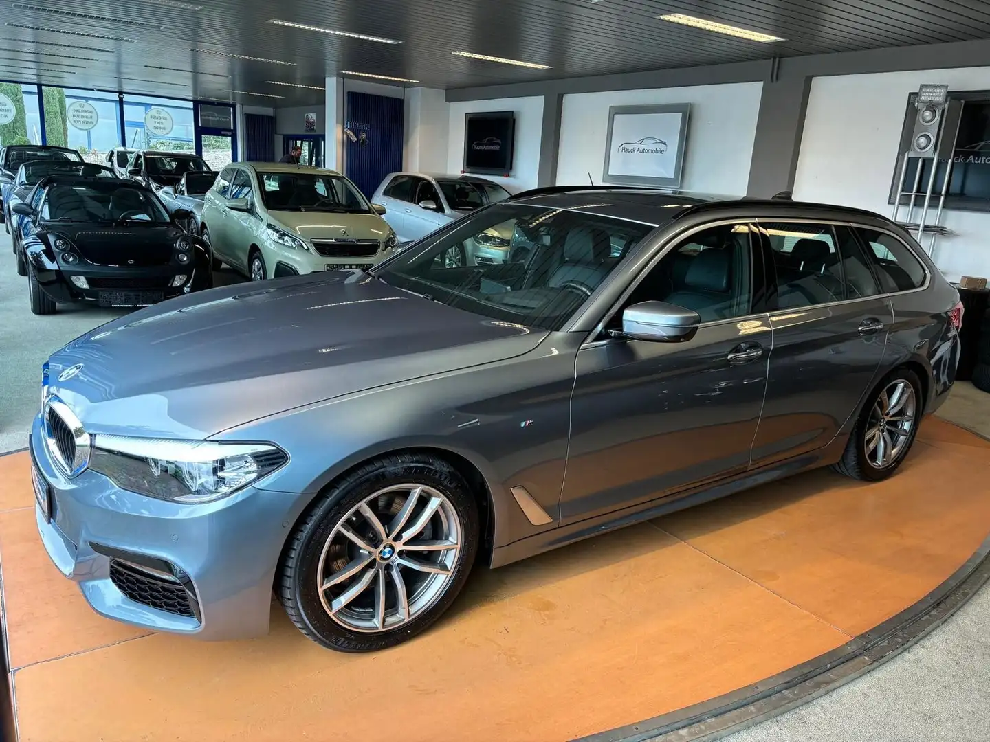 BMW 520 D Touring M Sport-Autom. 8 x Alu - 1