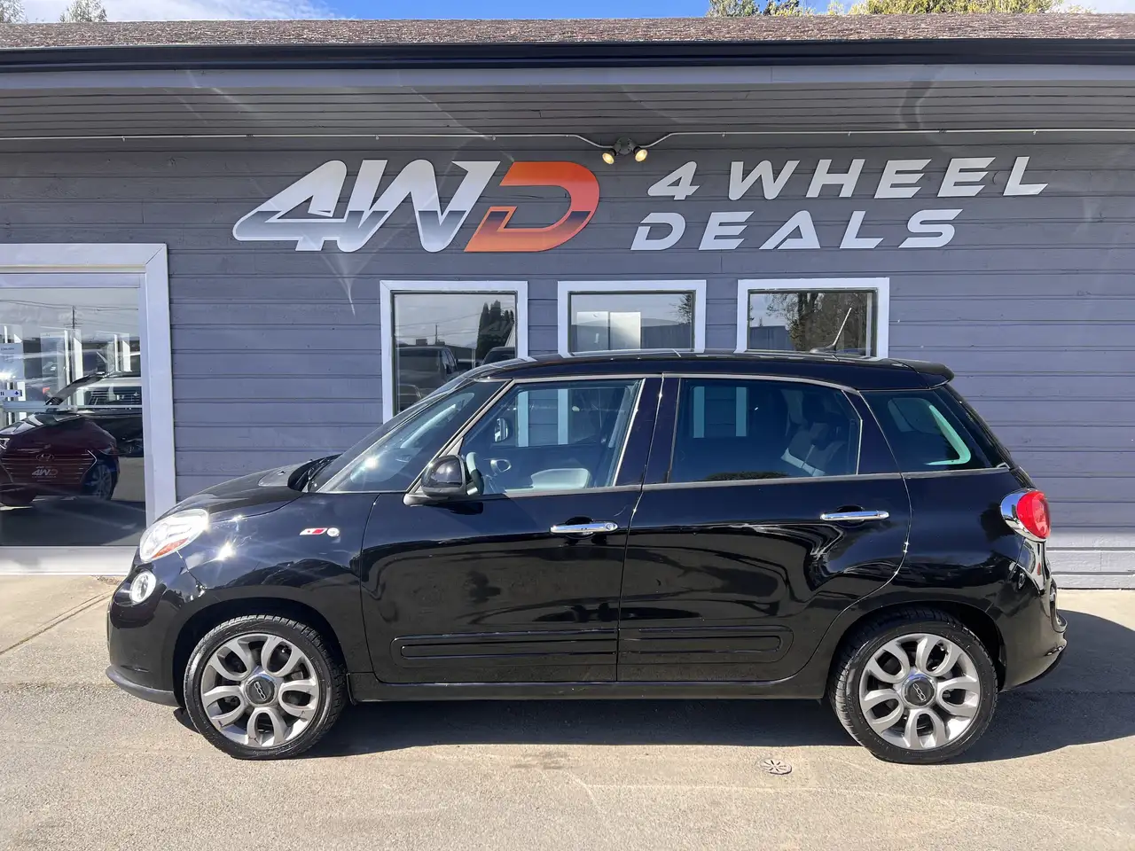Fiat 500L снимка Fiat 500L