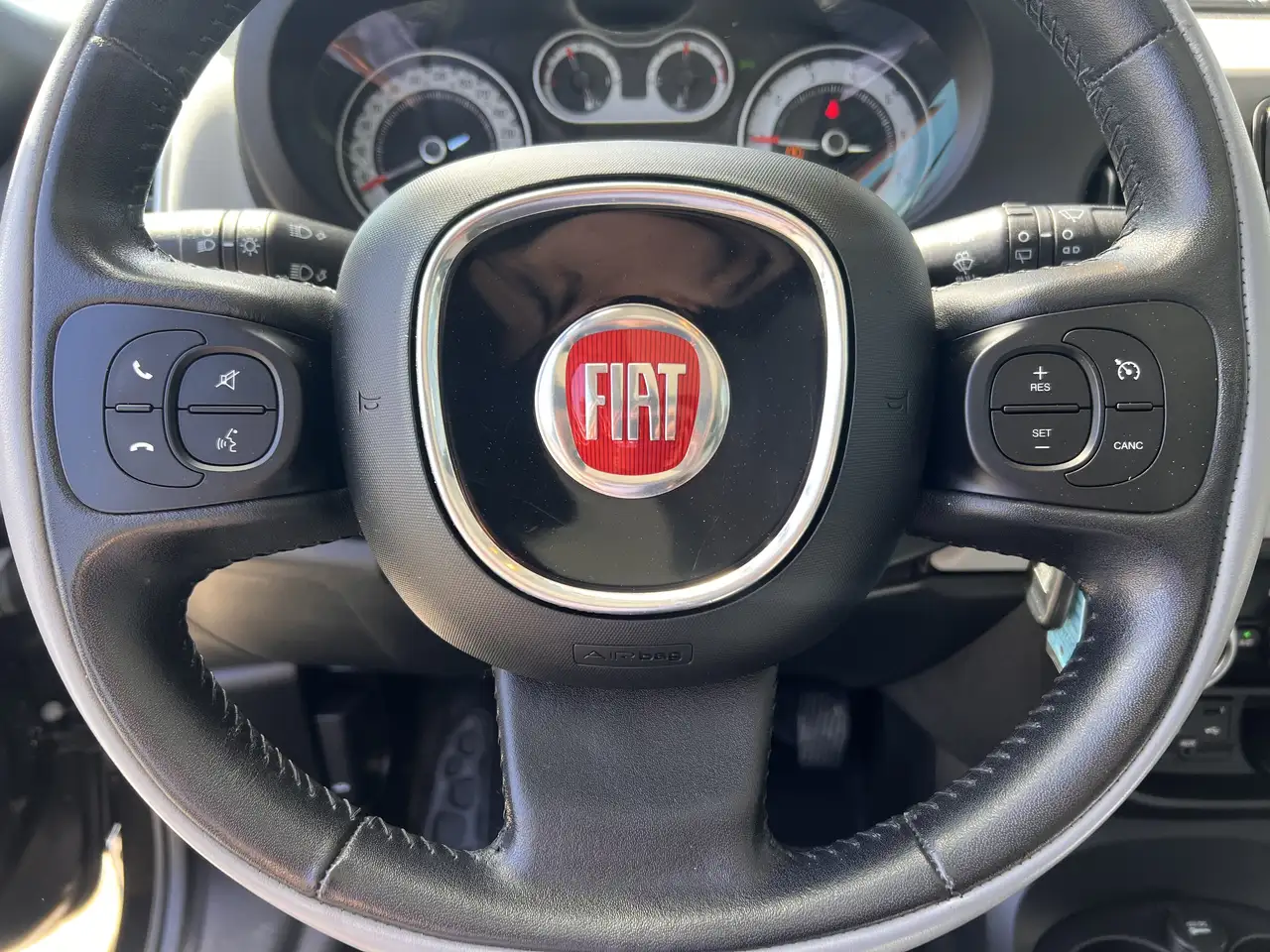 Fiat 500L снимка Fiat 500L