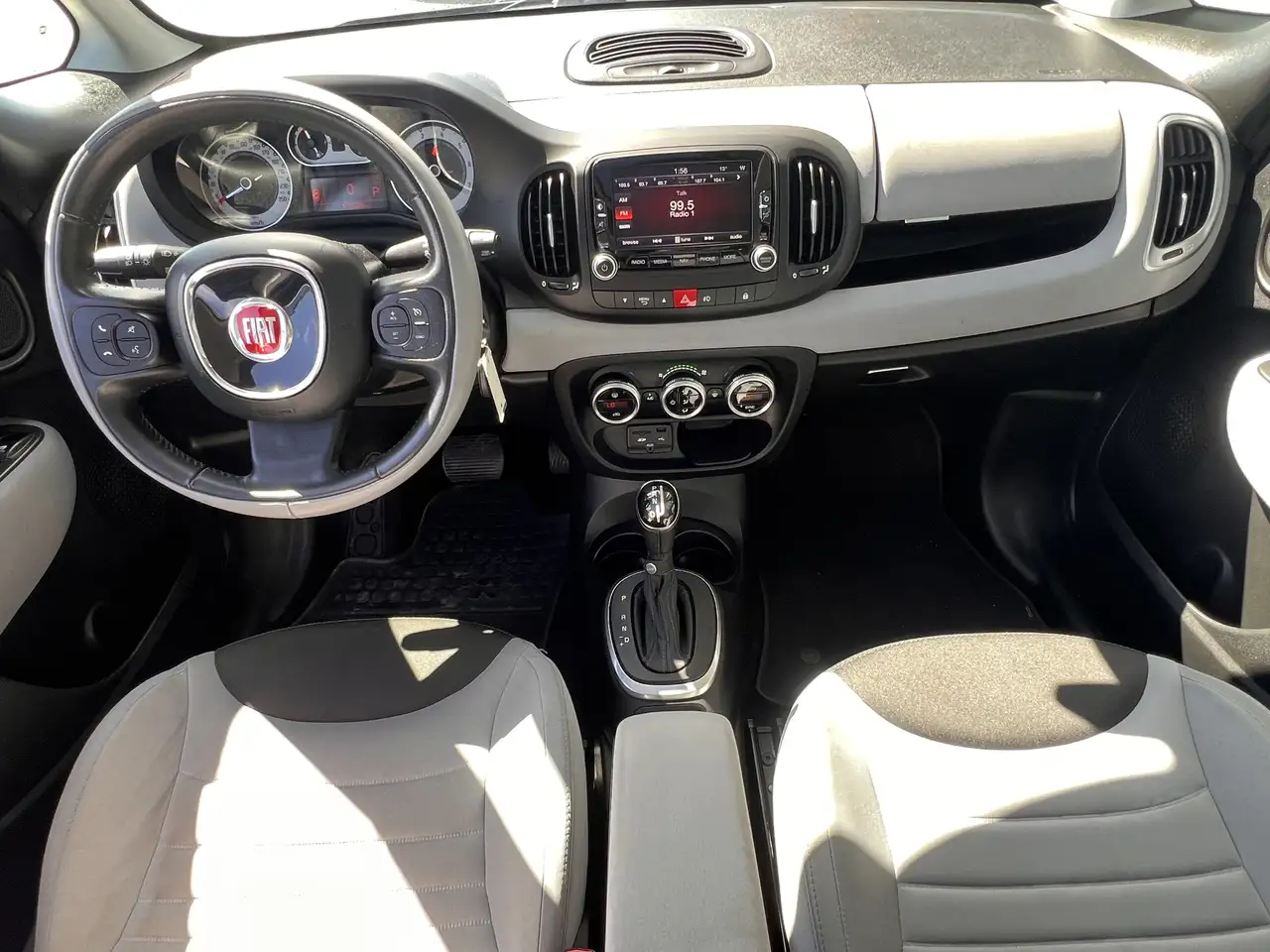 Fiat 500L снимка Fiat 500L