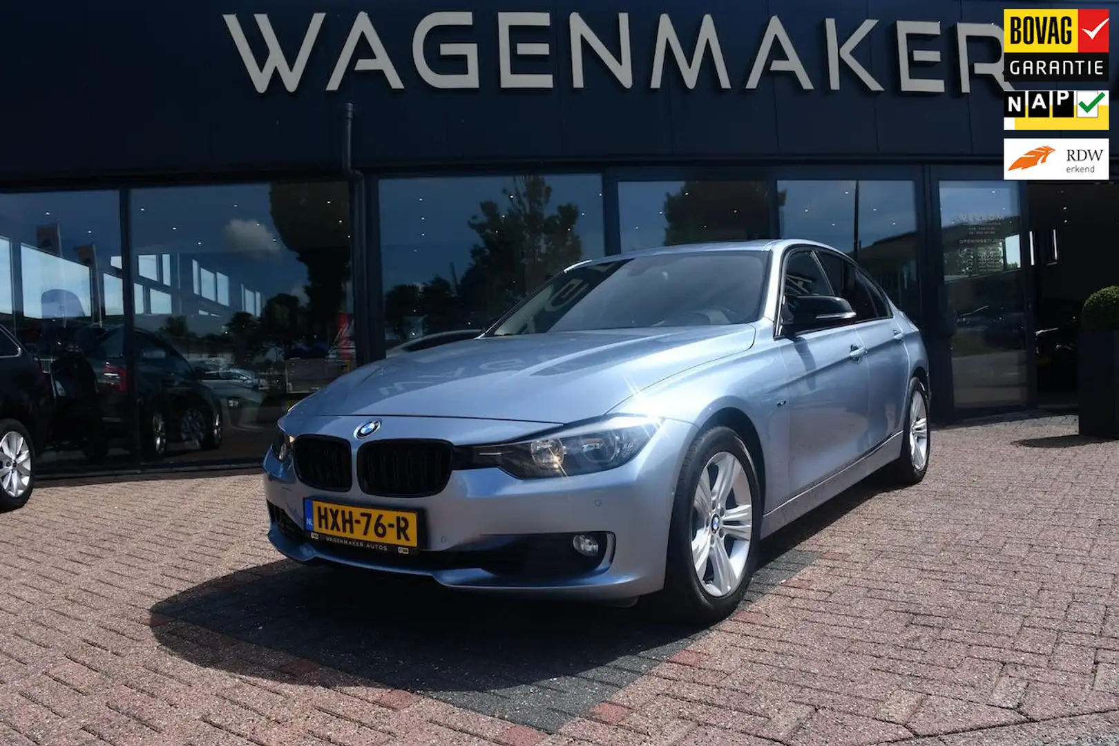 BMW 320 3-serie 320i xDrive High Executive AUT|Nav|Cruise| Blauw - 1