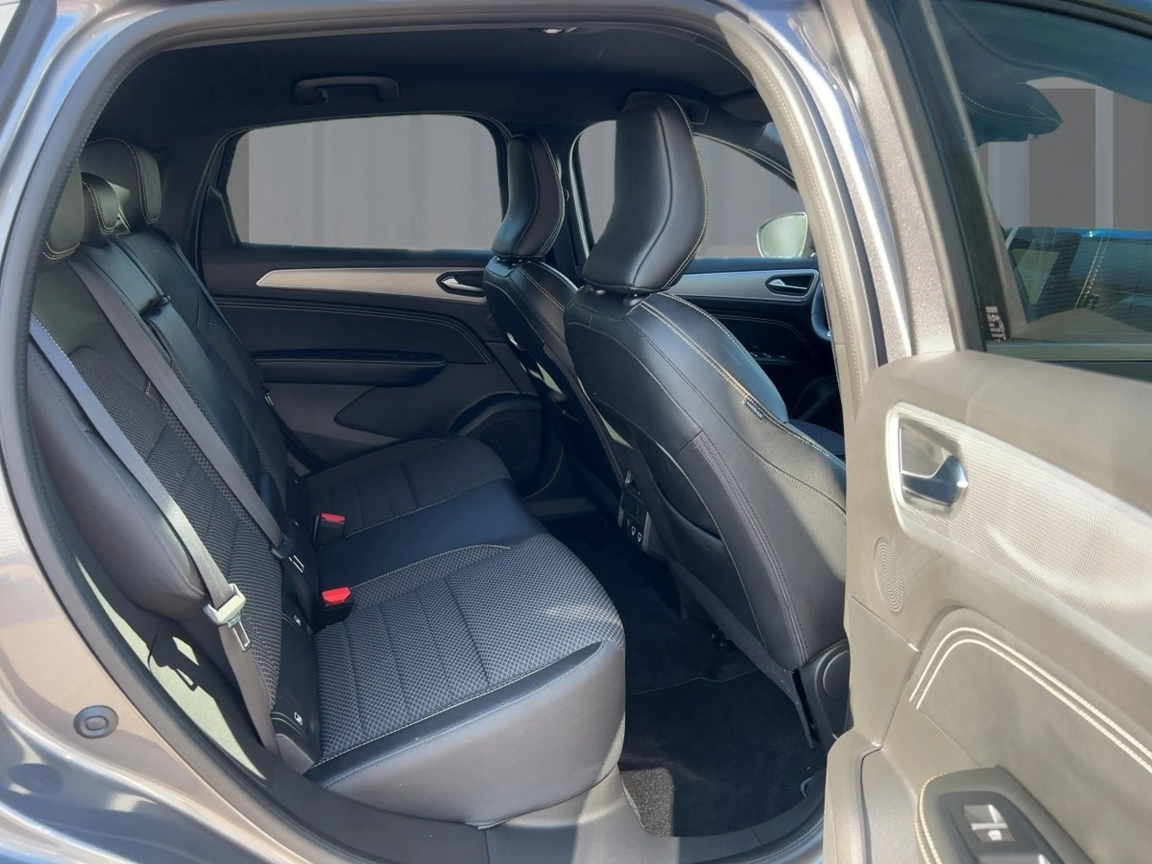 Renault Arkana 1.3 TCe 140 TECHNO — photo 9