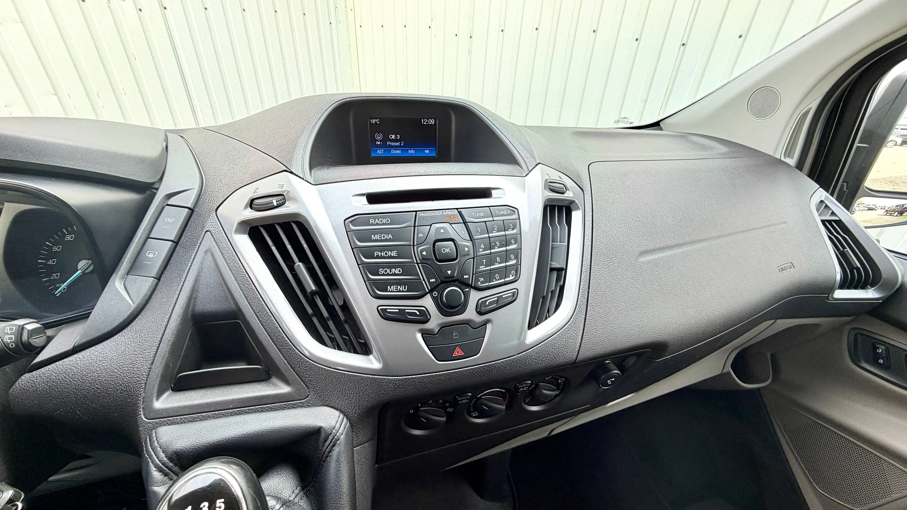 Ford Tourneo Custom 310 L1 Tourneo Trend — photo 12