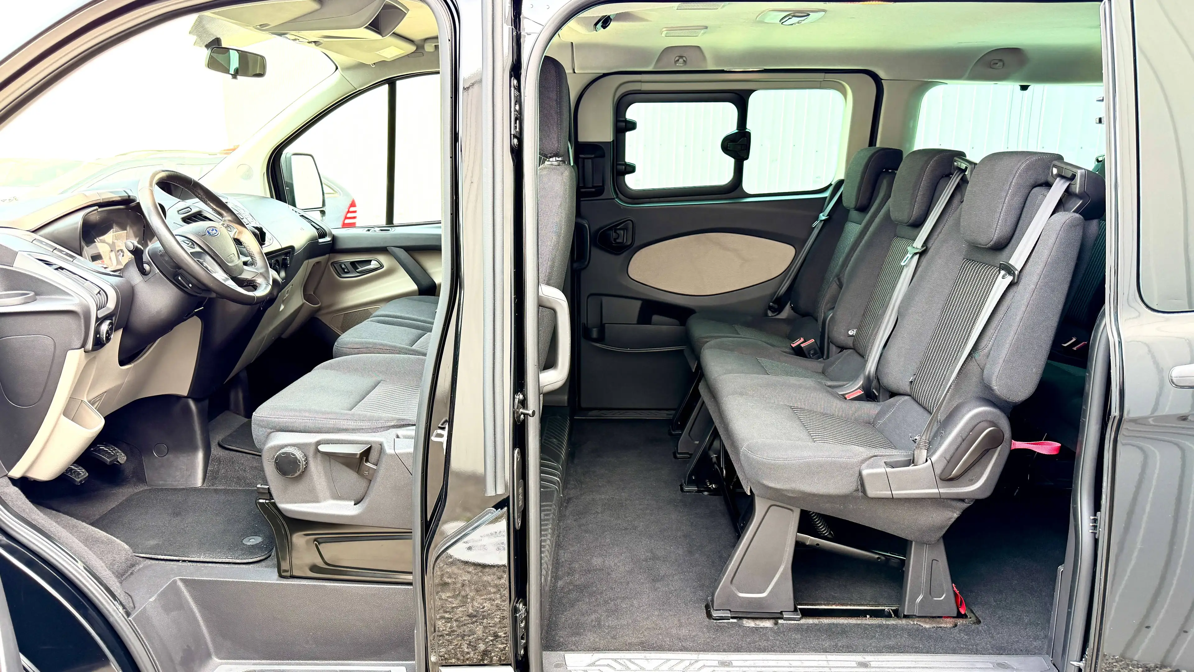 Ford Tourneo Custom 310 L1 Tourneo Trend — photo 8