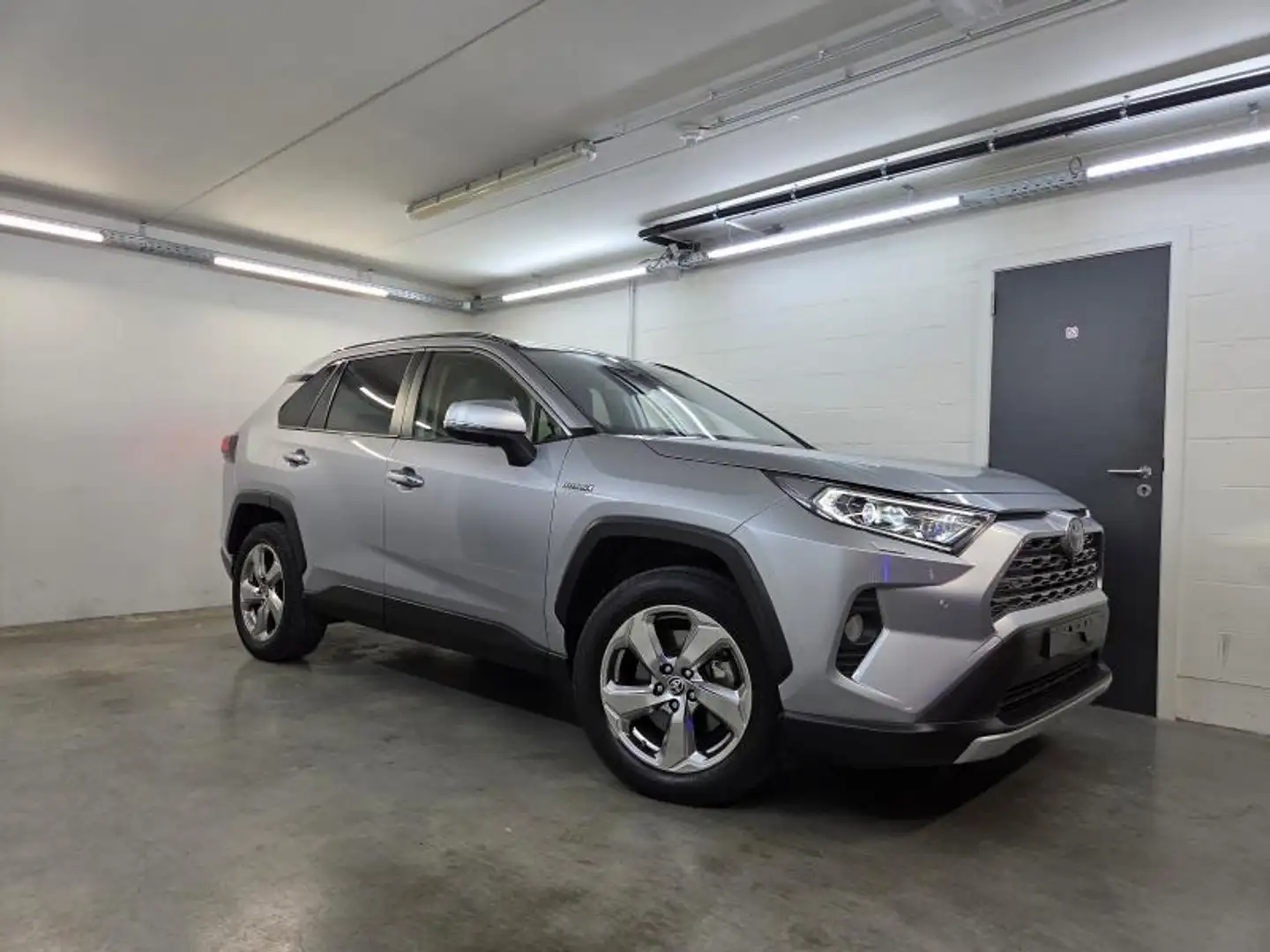 Toyota RAV 4 Premium Plus - AWD - 47797km - Szary - 2