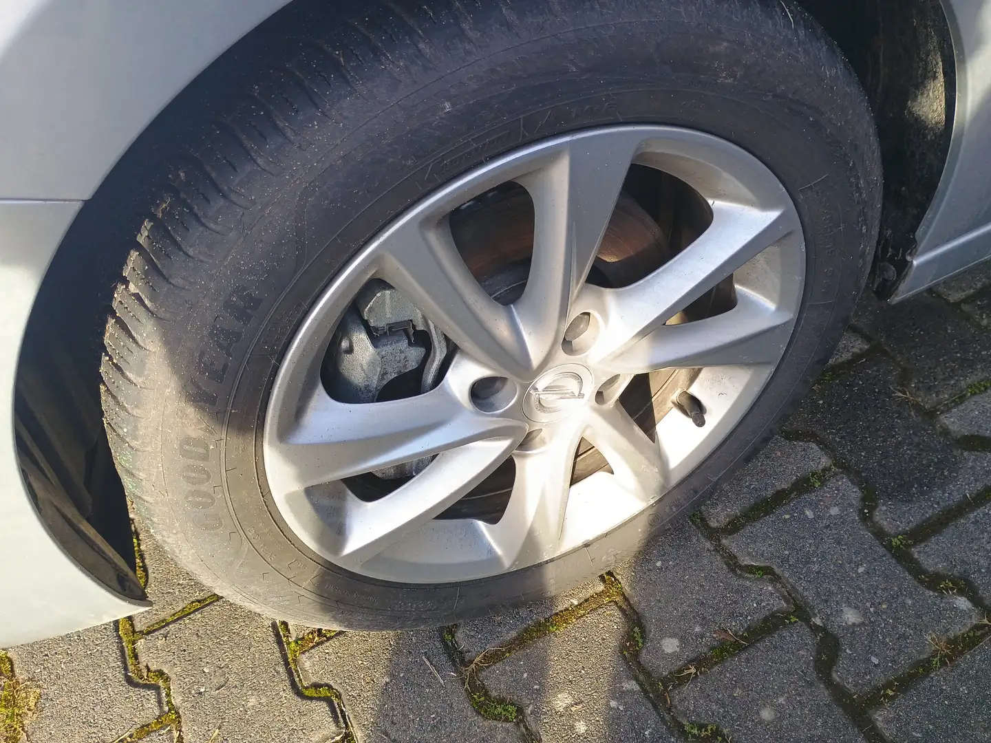 Opel Corsa Corsa 5-Türer 1.2 Direct Inj Automatik Elegance Argent - 2