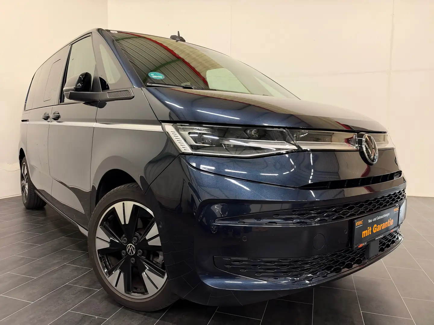 Volkswagen T7 Multivan Multivan 2,0 TDI **Standheizung - HeadUp- Keyless - LED- Navigation - 5 Jahre - 150.000 Km Garantie** Blau - 1