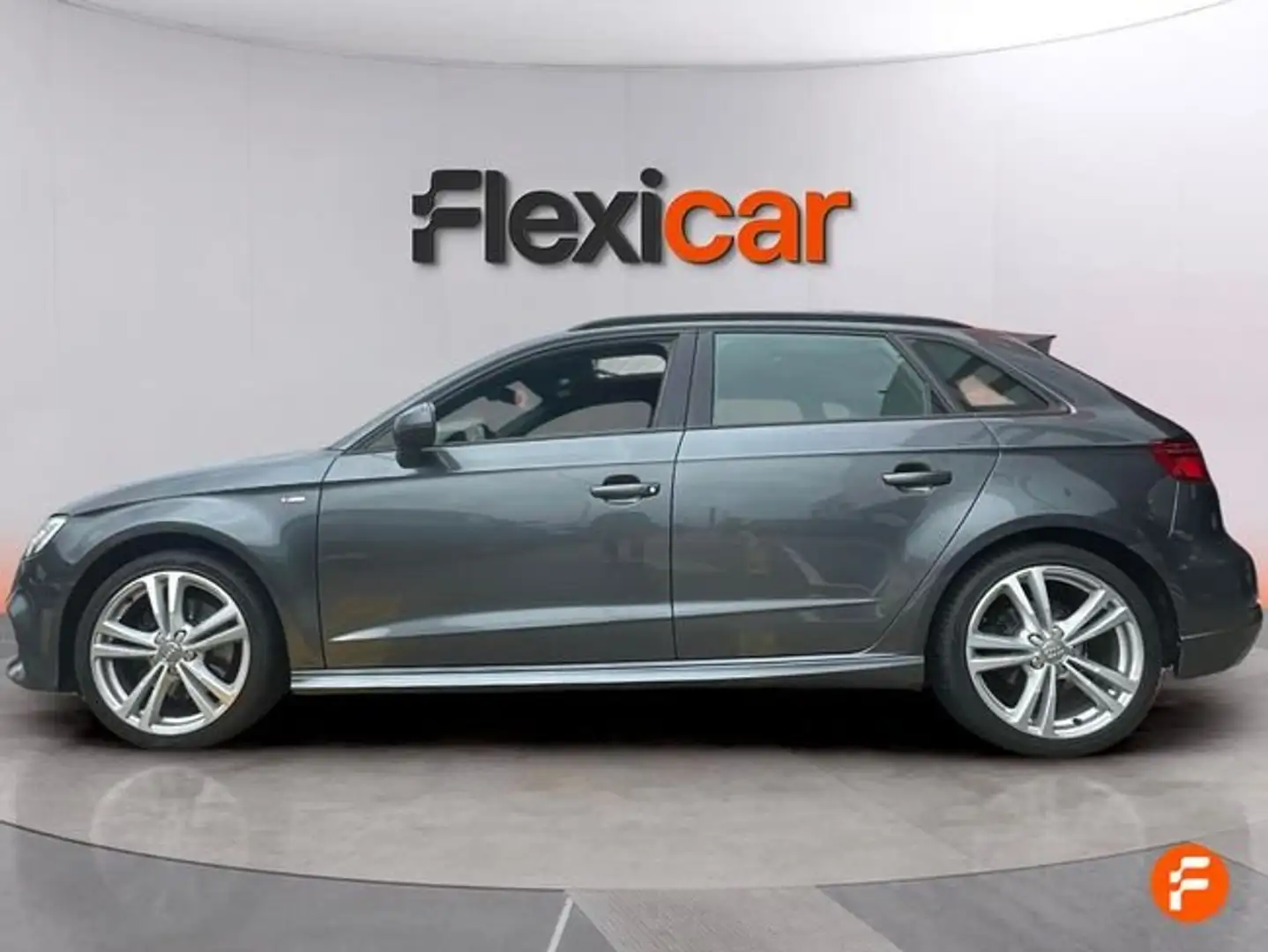 Audi A3 Sportback 35TDI S line S tronic Gris - 2