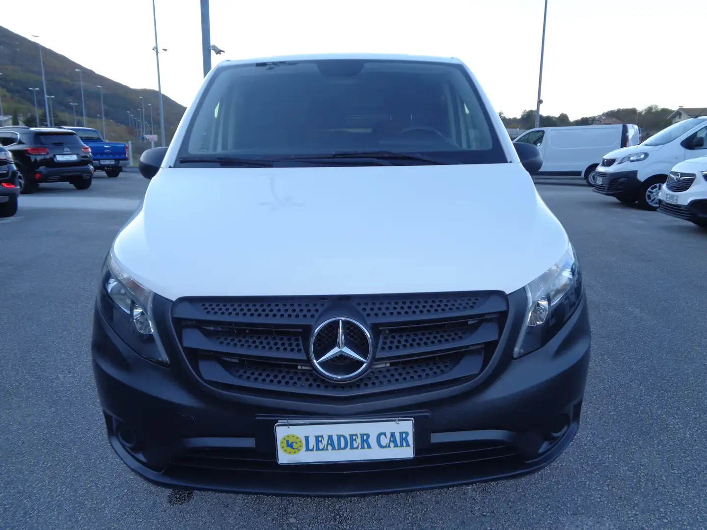 Mercedes-Benz Vito 2.2 cdi 136cv Extra Long Bianco - 1