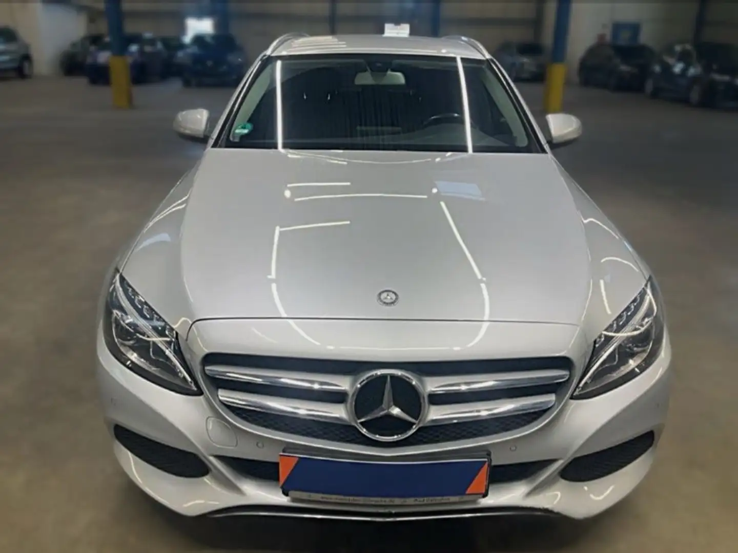 Mercedes-Benz C 220 d|Navi|LED|Sitzheizung|Tempomat|Einparkhilf Silber - 2