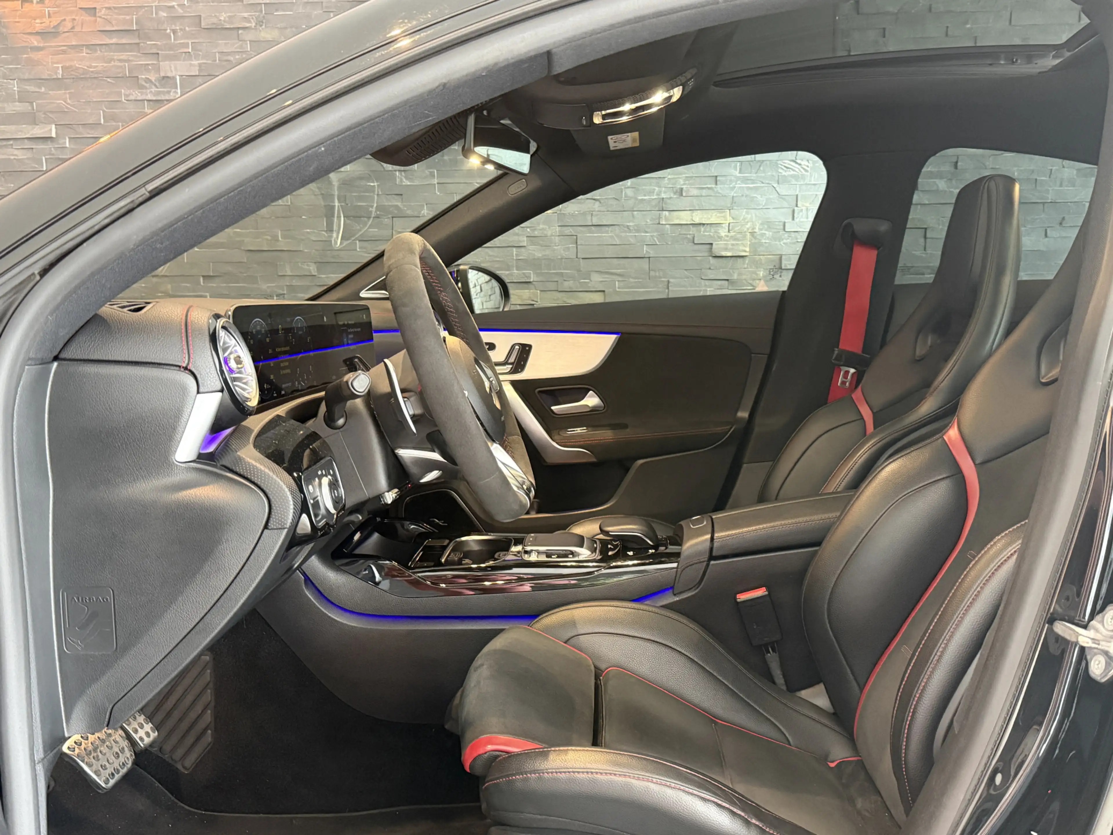 Mercedes-Benz CLA 35 AMG CLA 4MATIC Bj: 2019 / Pano / 306 PK / vol optie's — photo 4