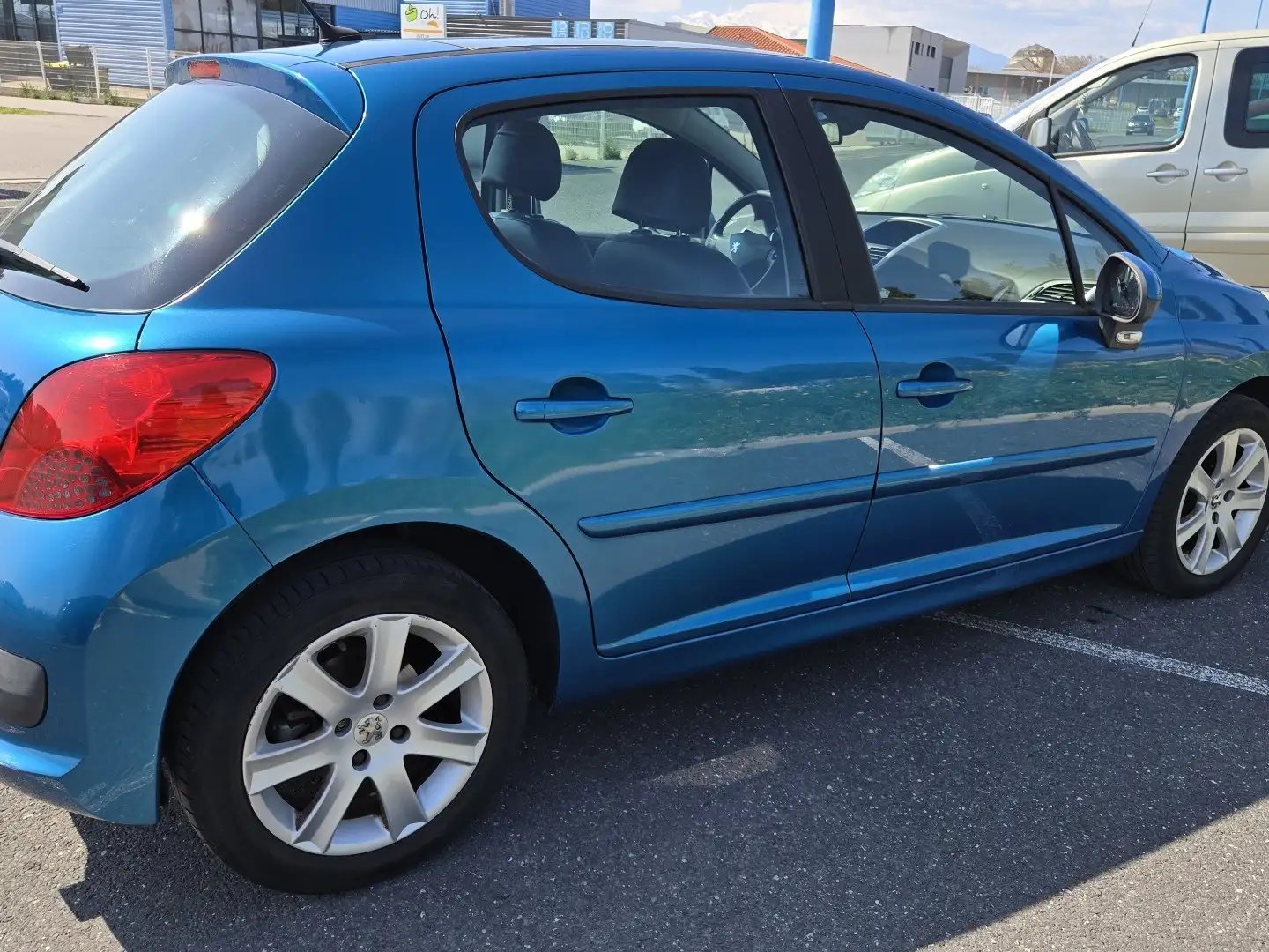 Peugeot 207 1.6 VTi 16v Premium - 2