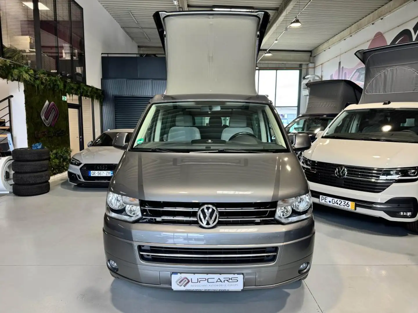 Volkswagen T5 T5 2.0 TDI 140 COMFORTLINE Grey - 2