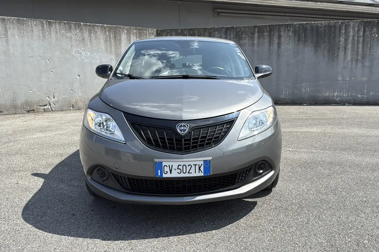 Lancia Ypsilon 2024