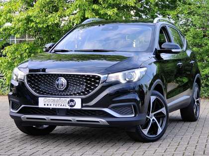 MG ZS EV Luxury| 263 km Range | Trekhaak | Panorama | Ke
