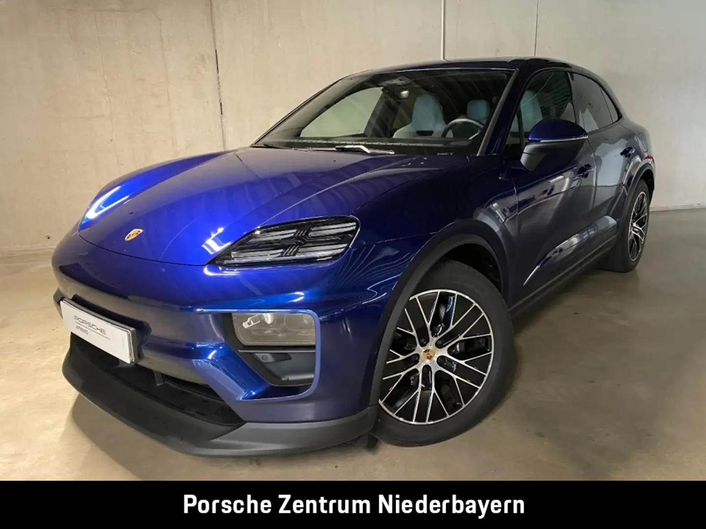 Porsche Macan 4 | Abstandsregeltempostat | Panorama | Blau - 1