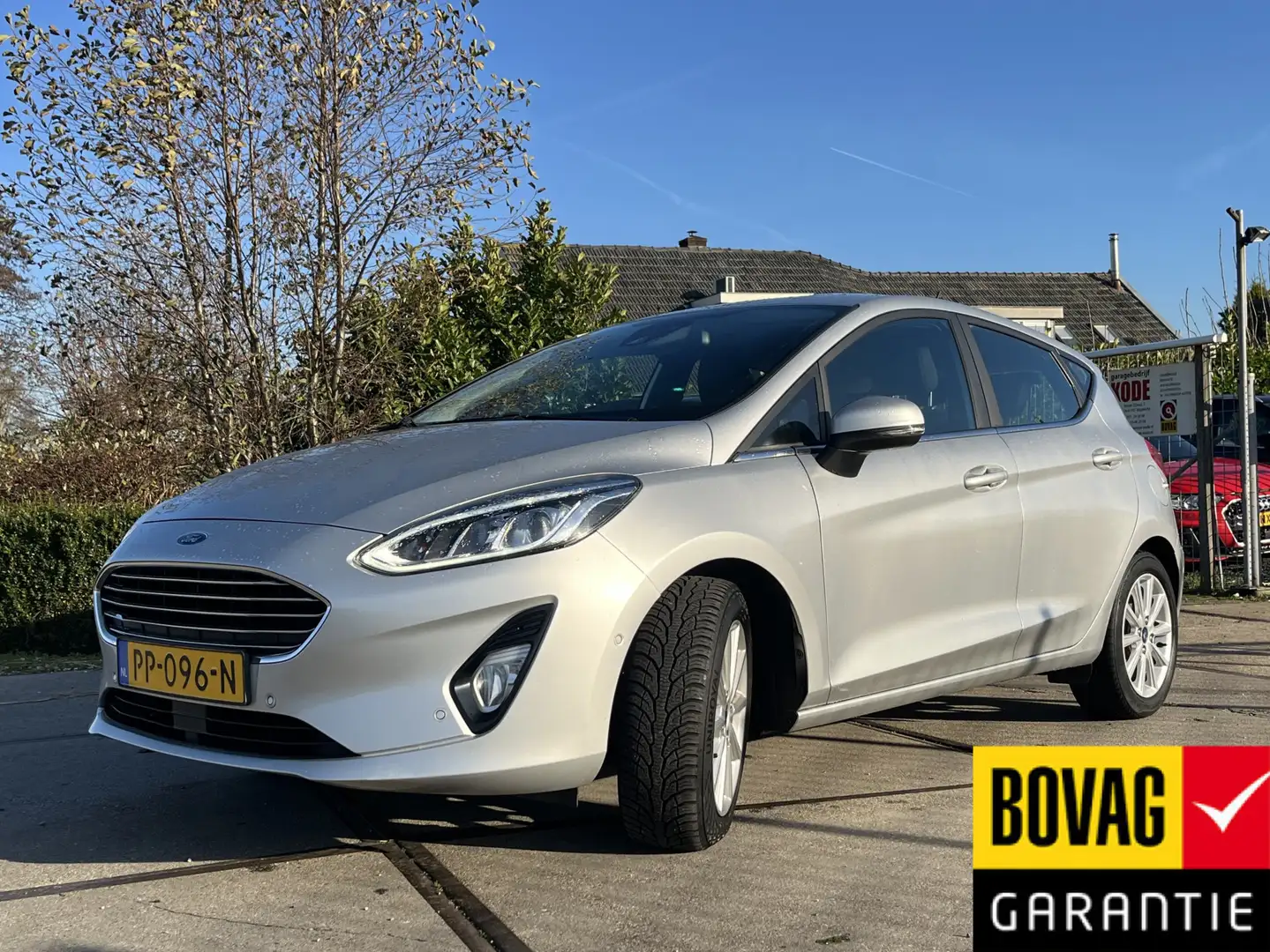 Ford Fiesta 1.0 EcoBoost Titanium Nav | Apple carplay / Androi Grijs - 1