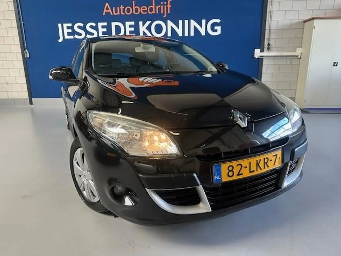 Renault Megane 1.6 Expression,bj.2010,kleur:grijs ! 5 deurs hatch Zwart - 2