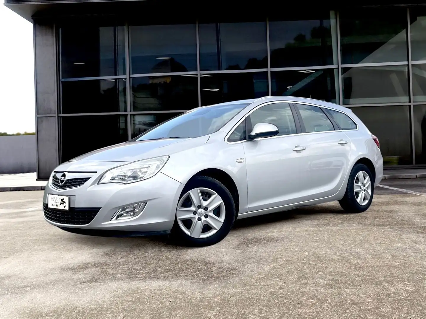 Opel Astra Sports Tourer 1.7 cdti Cosmo 125cv Gris - 1