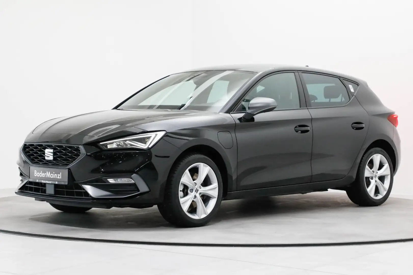 SEAT Leon 1.4 eTSI FR ACC SHZ Kam. LED Schwarz - 2