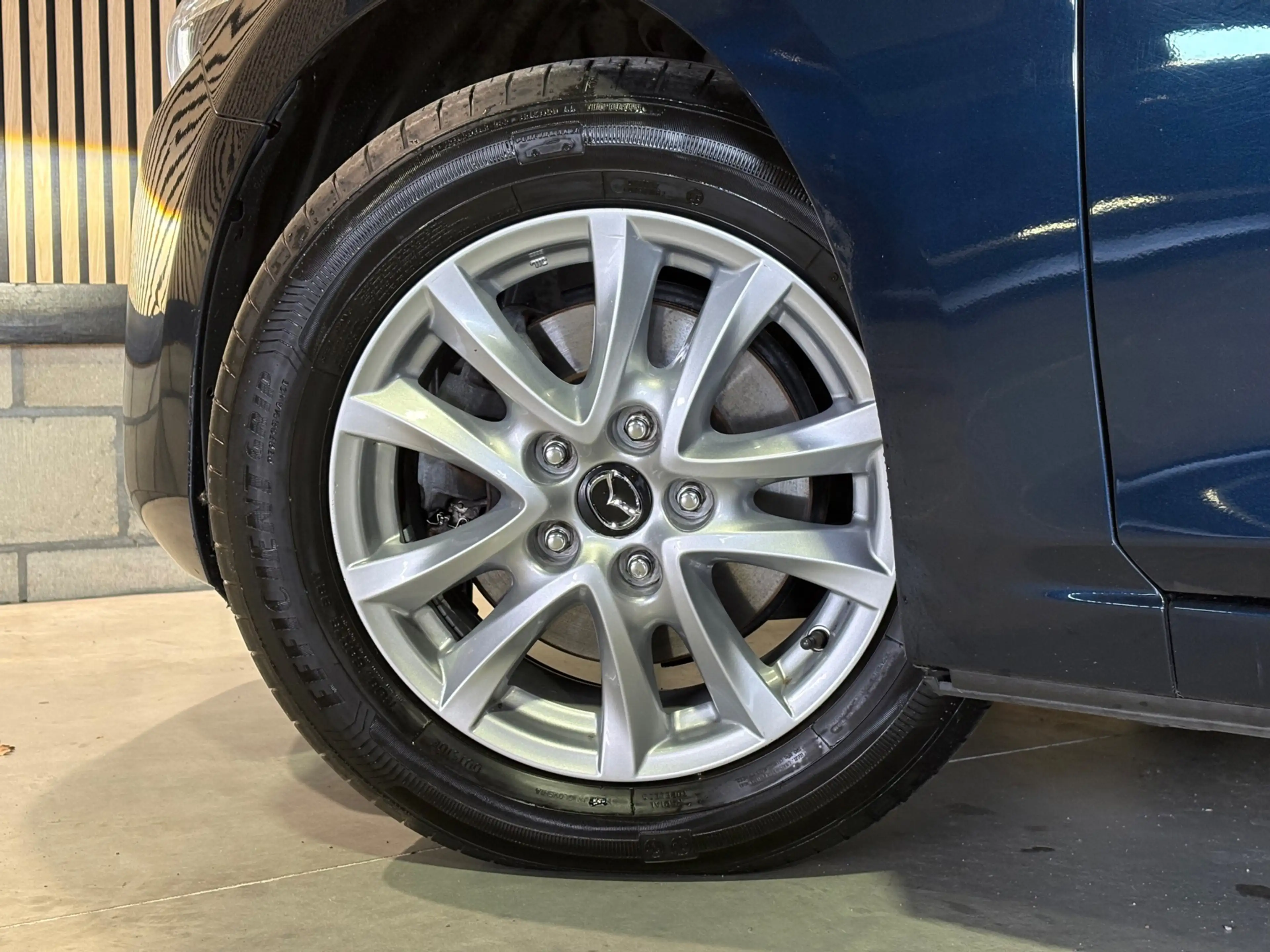 Mazda 3 2.0 SkyActiv-G / Automaat / LED / Stuurverwarming — photo 7