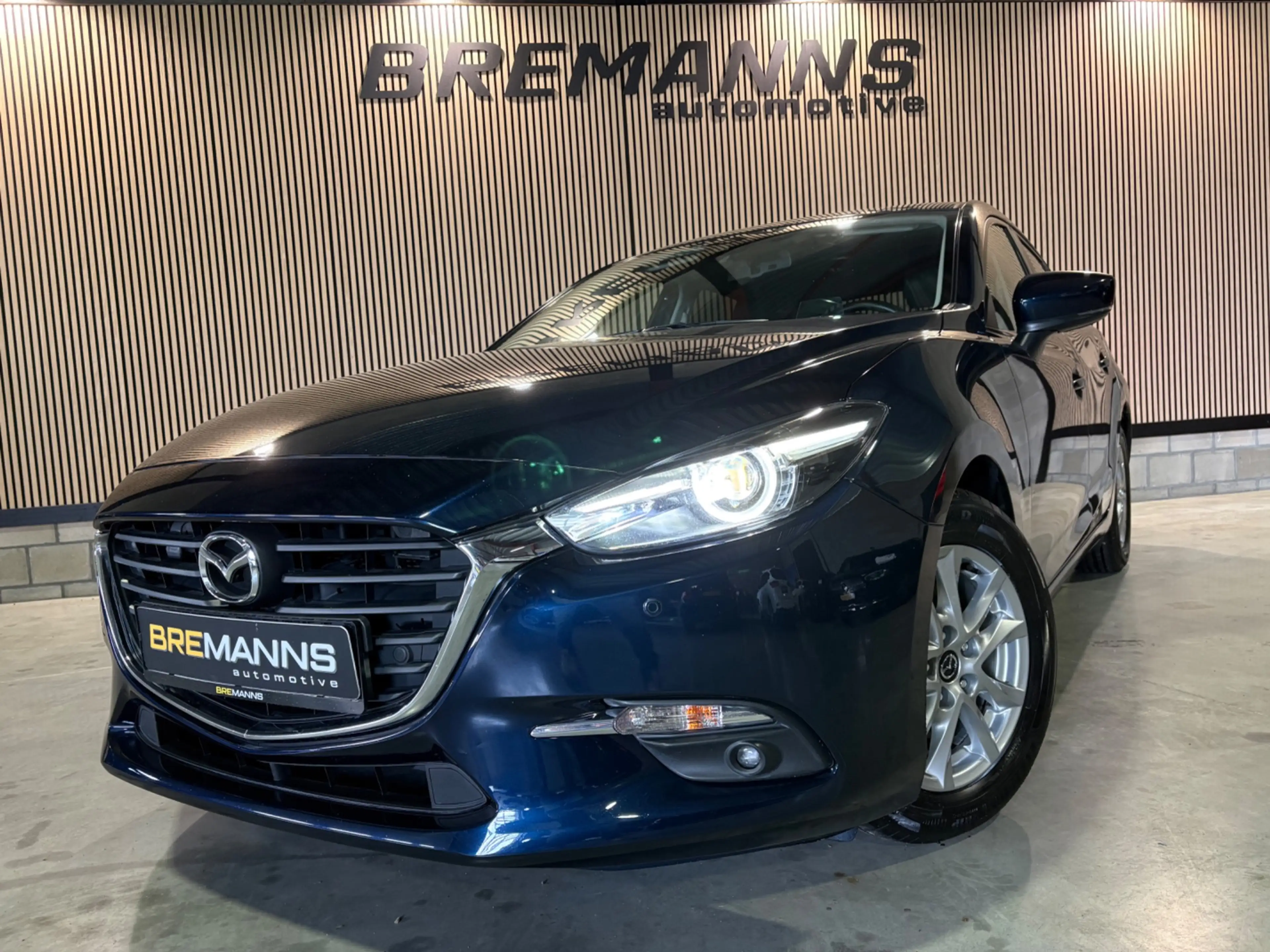 Mazda 3 2.0 SkyActiv-G / Automaat / LED / Stuurverwarming — photo 2
