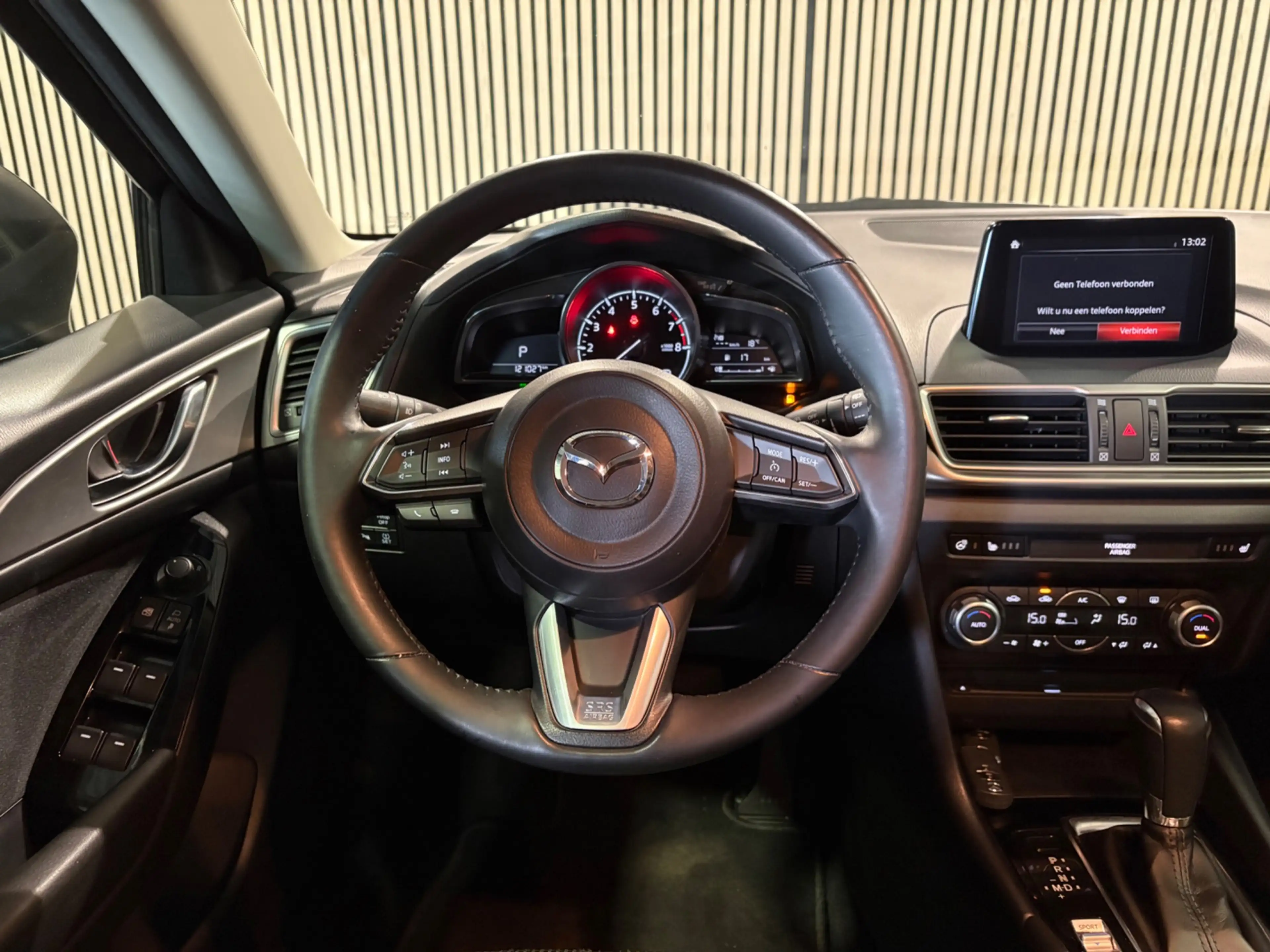 Mazda 3 2.0 SkyActiv-G / Automaat / LED / Stuurverwarming — photo 13