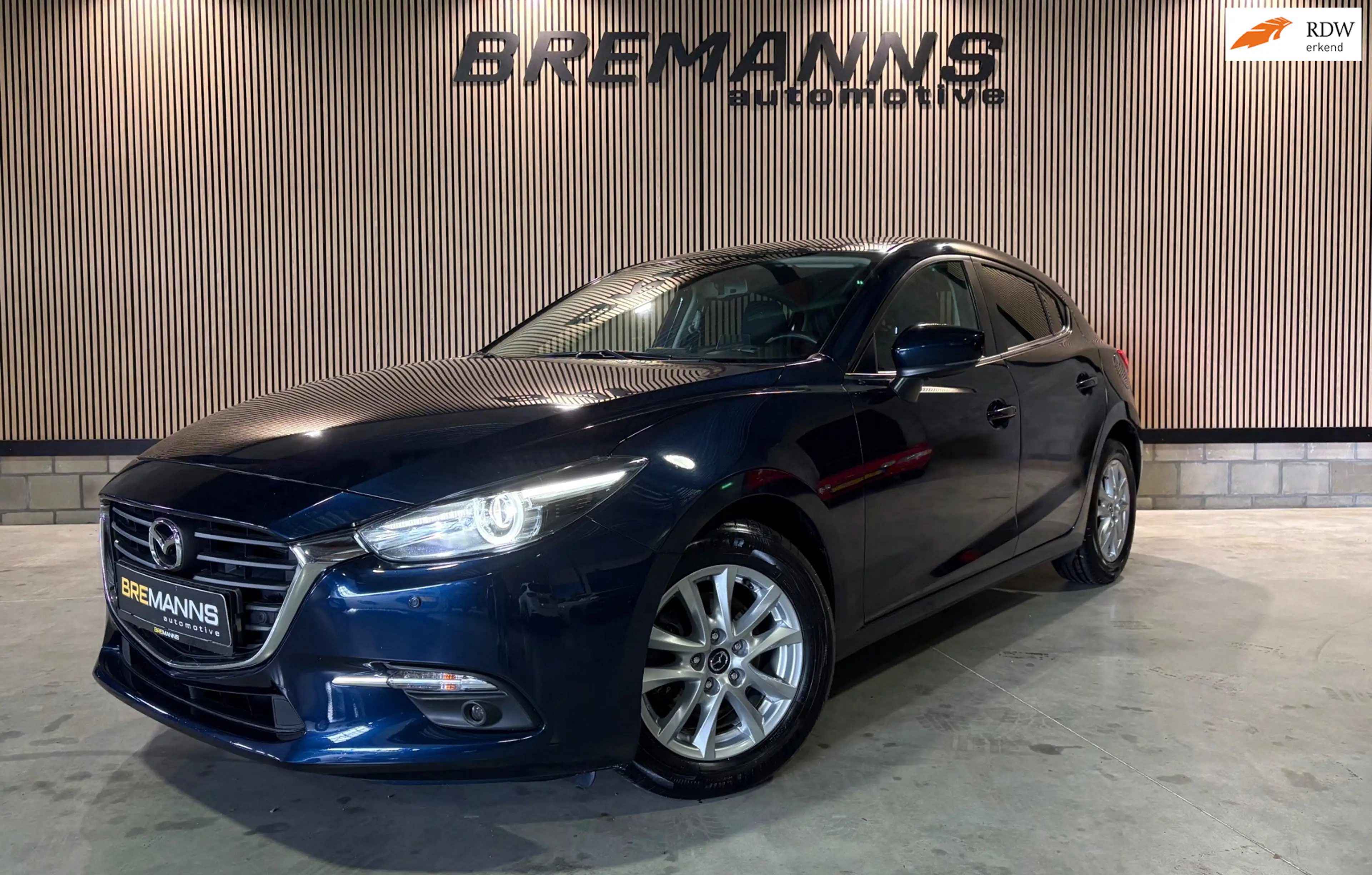 Mazda 3 2.0 SkyActiv-G / Automaat / LED / Stuurverwarming