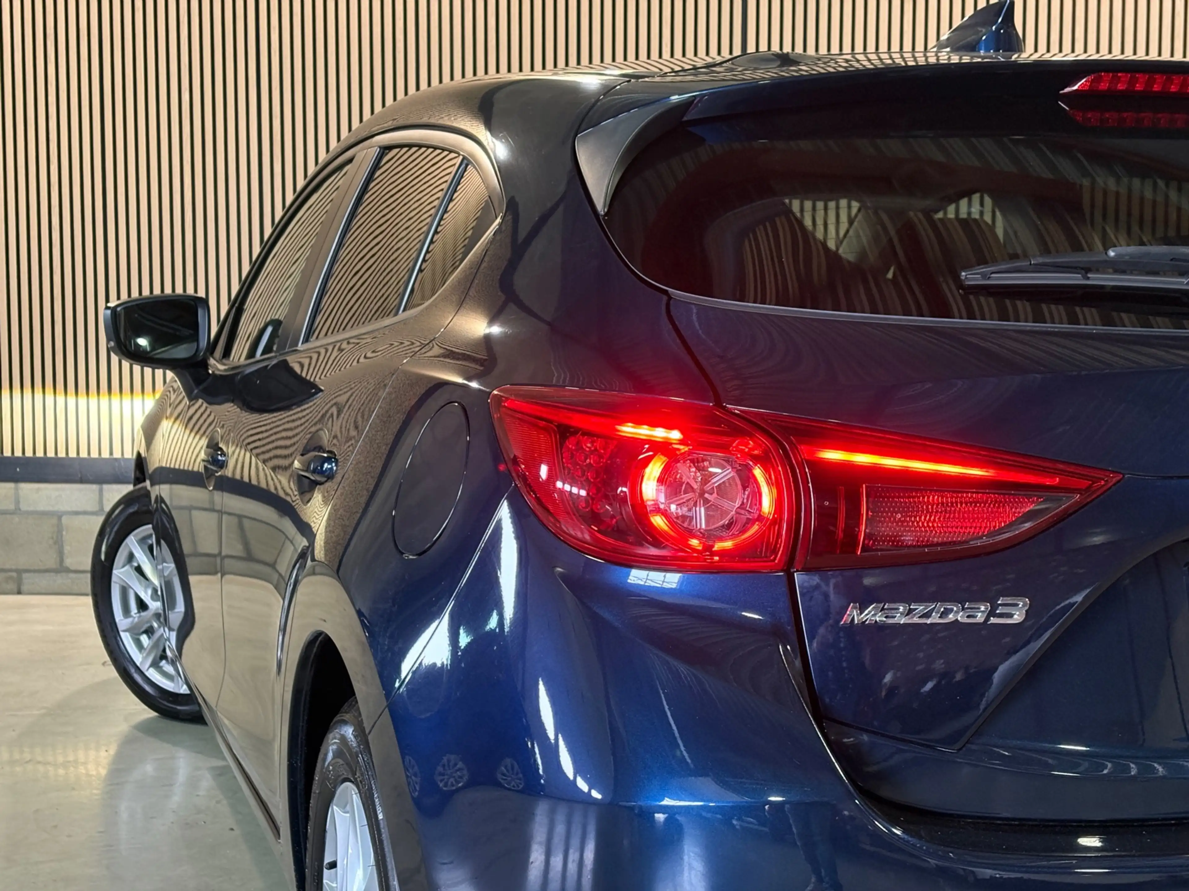 Mazda 3 2.0 SkyActiv-G / Automaat / LED / Stuurverwarming — photo 8