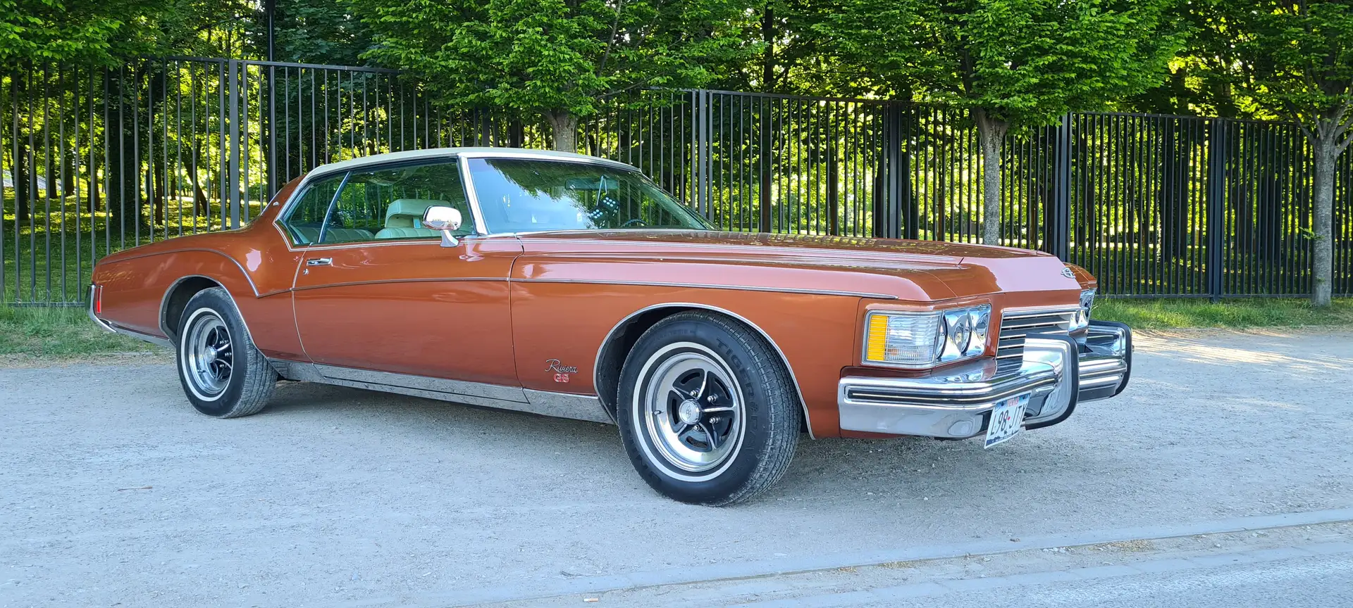 Buick Riviera GS Orange - 1