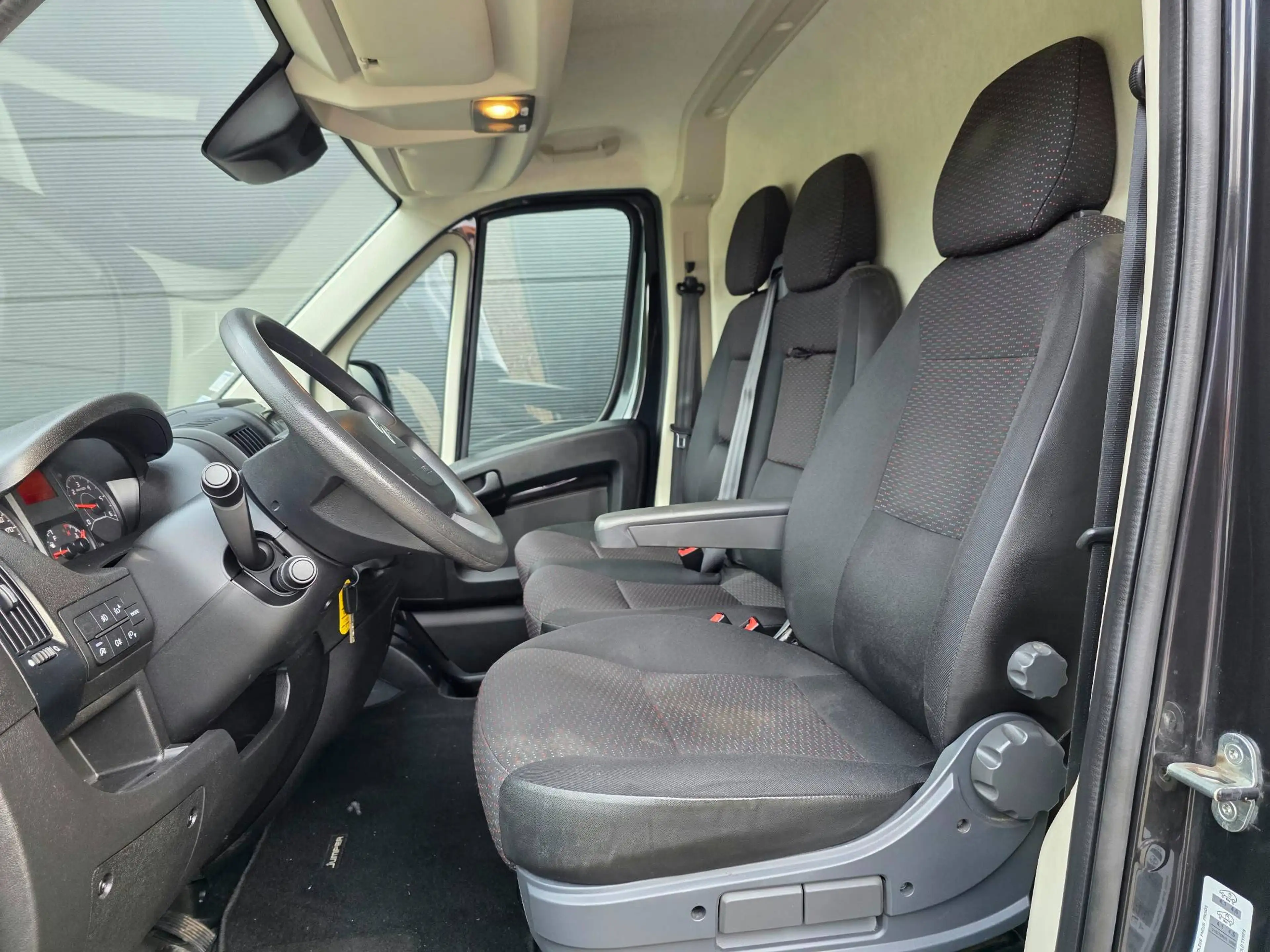 Citroen Jumper 2.2 BlueHDi / L3 H2 / 165 Pk / Camera / Trekhaak 2.500kg / €19.826 ex. btw — photo 13