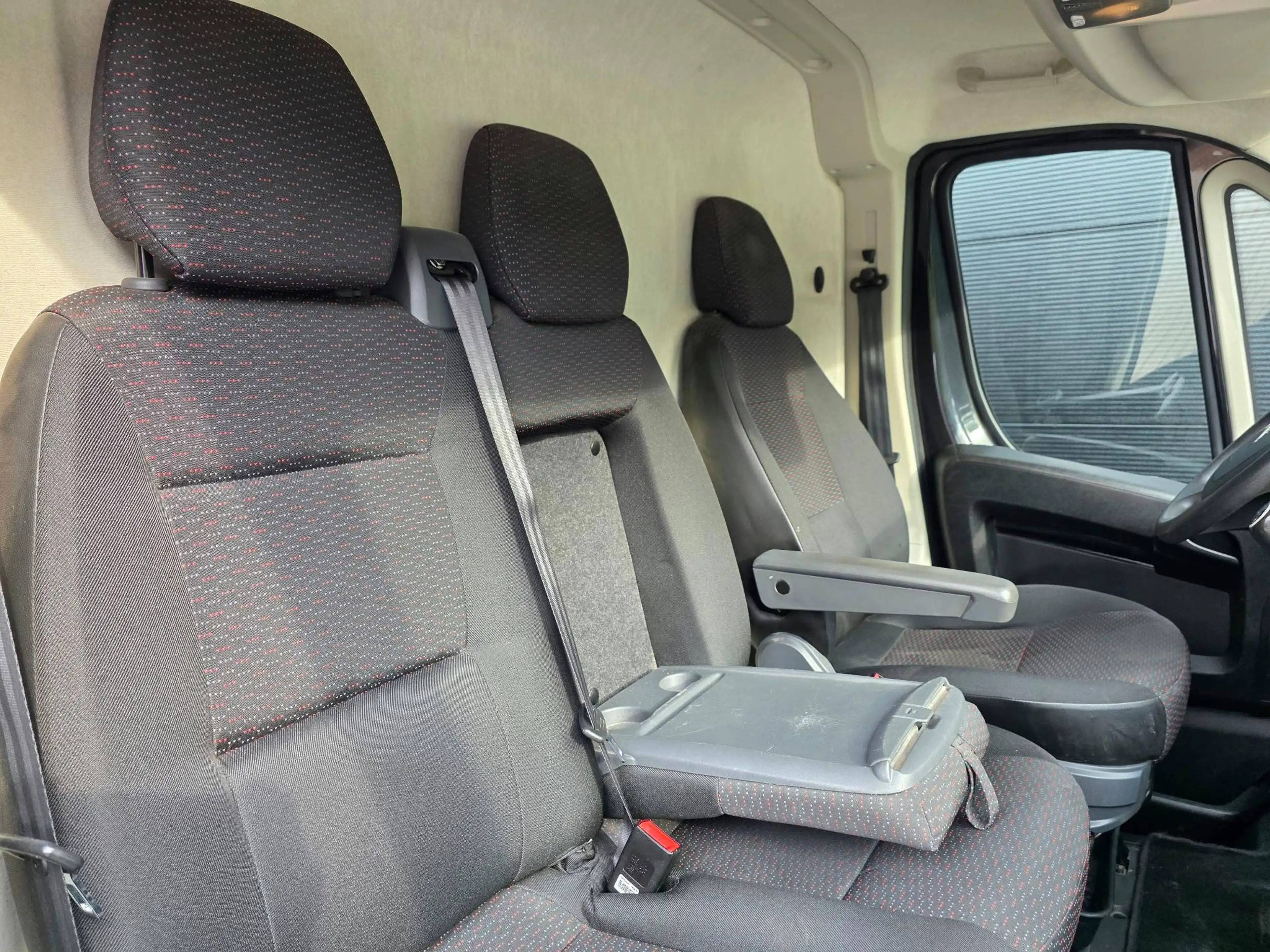 Citroen Jumper 2.2 BlueHDi / L3 H2 / 165 Pk / Camera / Trekhaak 2.500kg / €19.826 ex. btw — photo 14