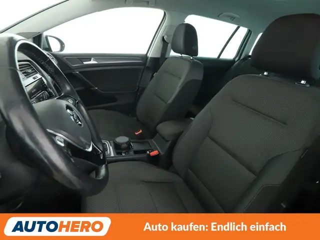 Volkswagen Golf view 10