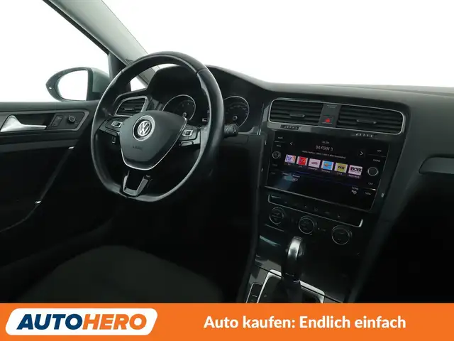 Volkswagen Golf view 13