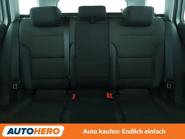 Volkswagen Golf view 15
