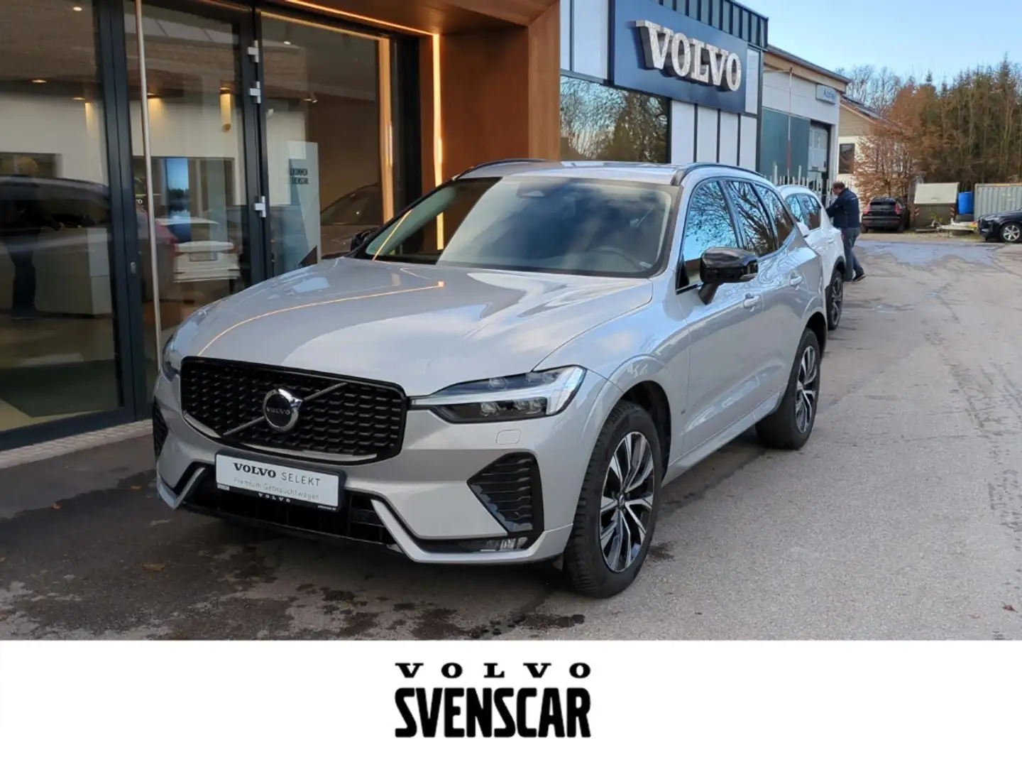 Volvo XC60 Plus Dark 2WD B4 Diesel EU6d Digitales Cockpit Mem Silber - 1