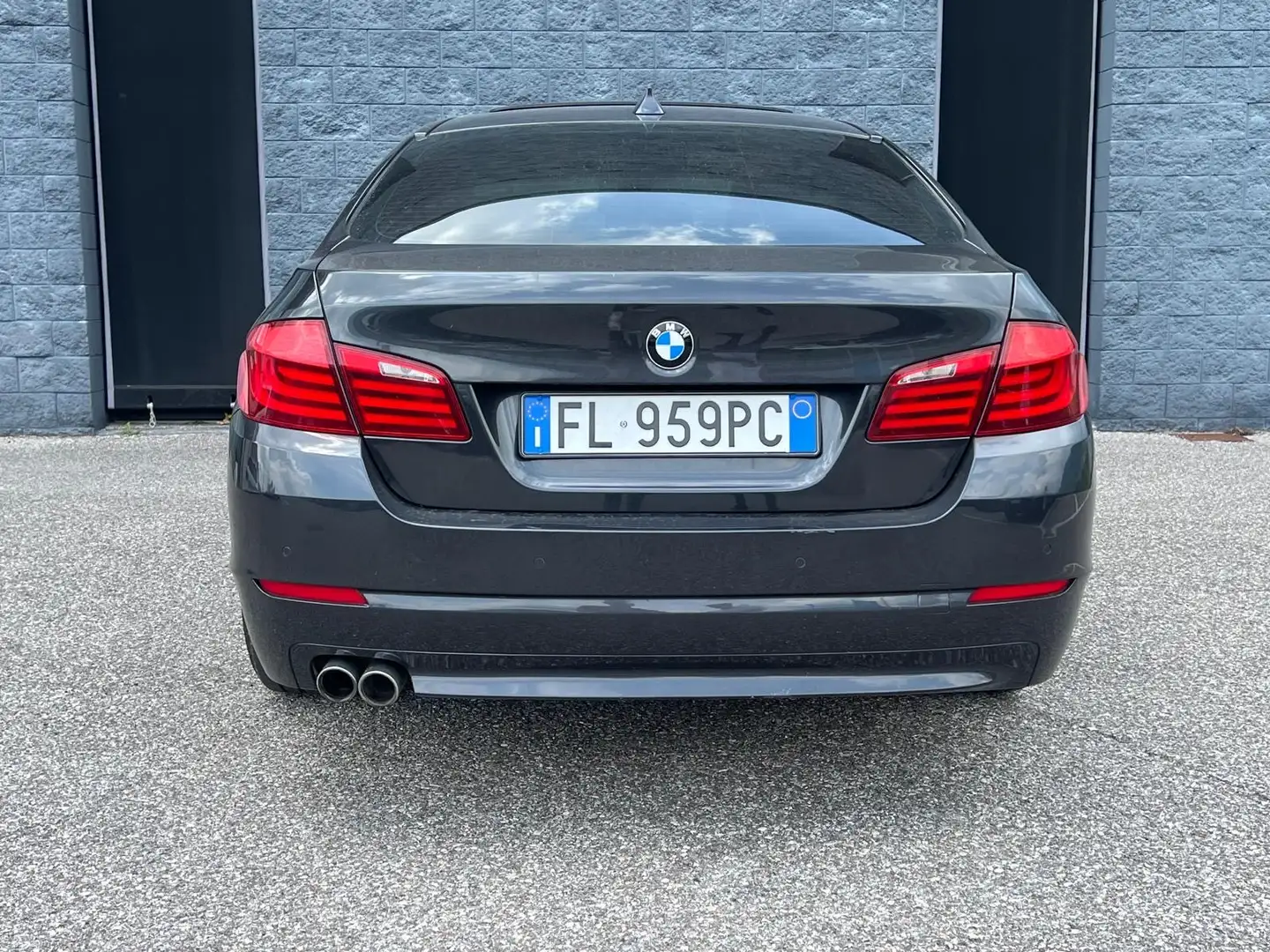 BMW 520 520d Business auto - 1