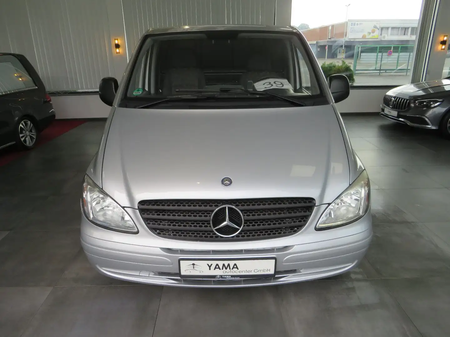 Mercedes-Benz Vito Bestattungswagen / Leichenwagen Silber - 2