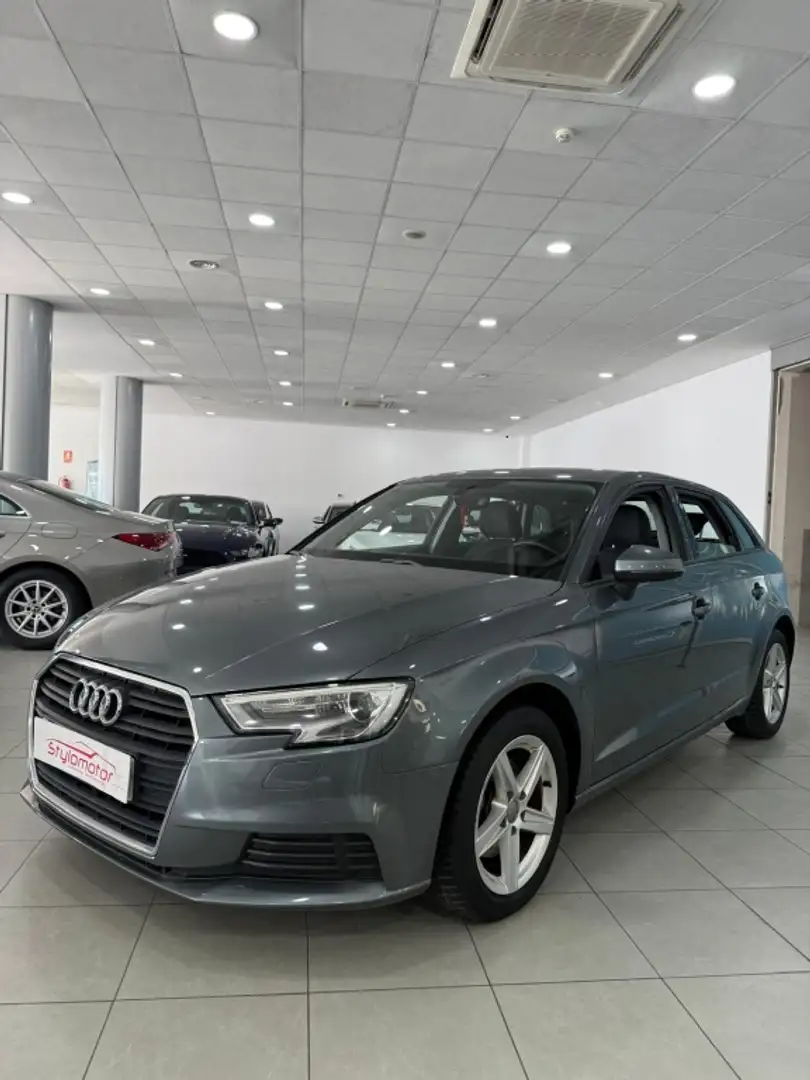 Audi A3 Sportback 2.0TDI CD Advanced S-T 150 Gris - 1