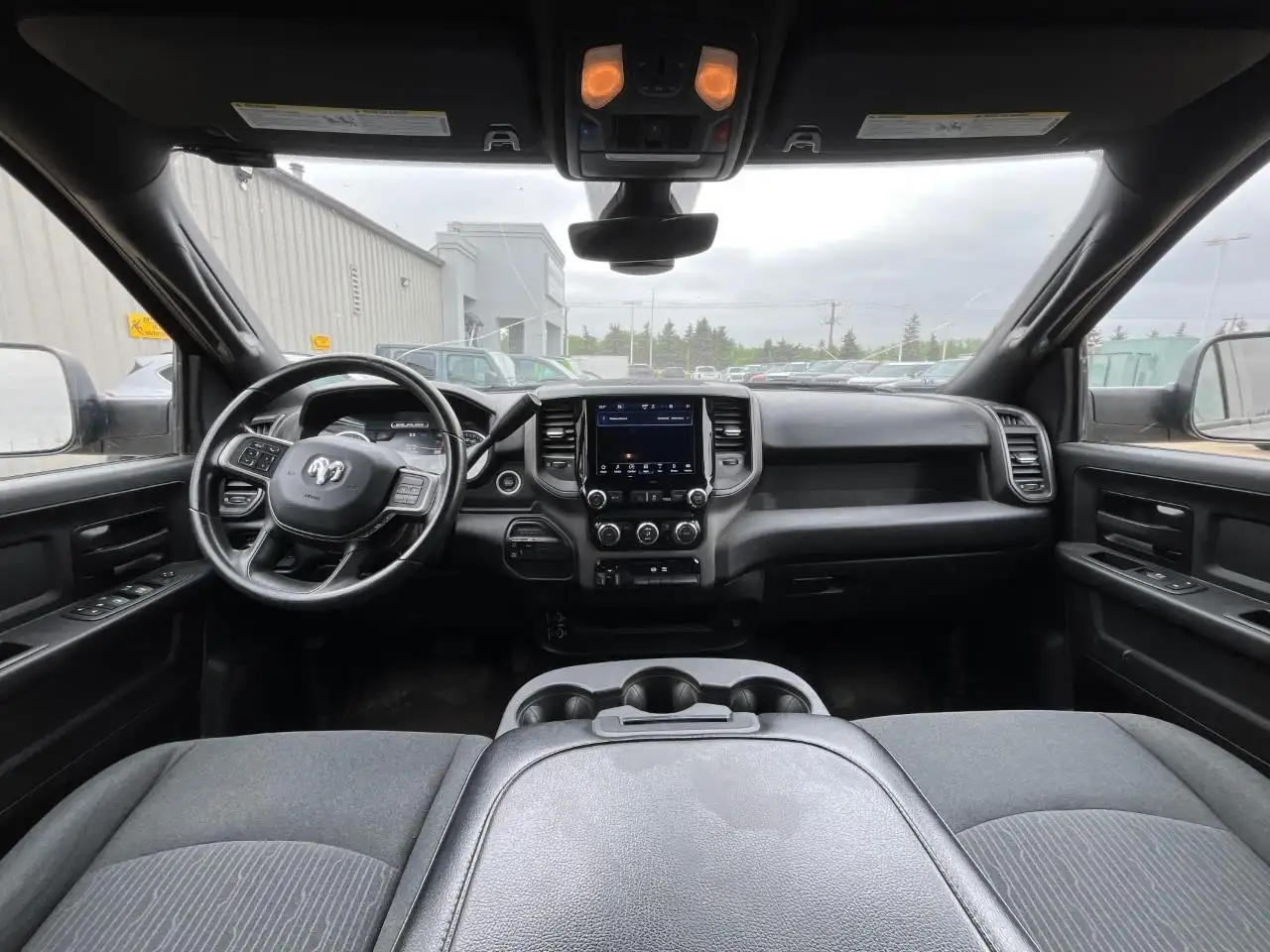 RAM 2500 снимка RAM 2500