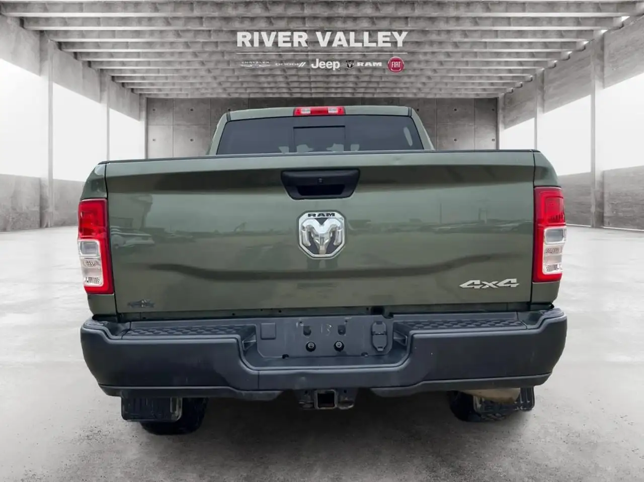 RAM 2500 снимка RAM 2500