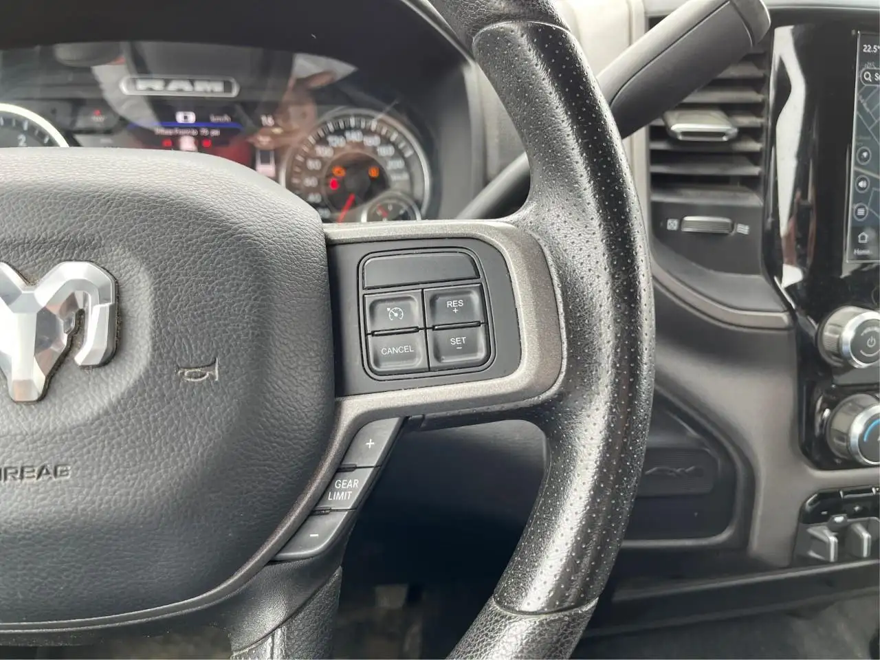RAM 2500 снимка RAM 2500