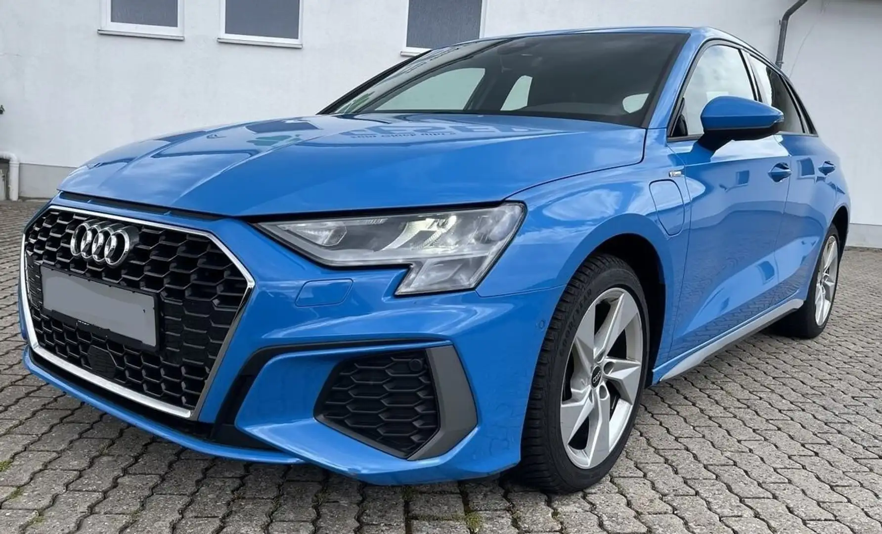 Audi A3 A3 40 TFSIe Sportback S tronic S line Blau - 1