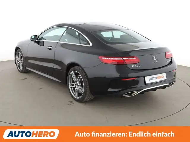 Mercedes-Benz E-Class view 4