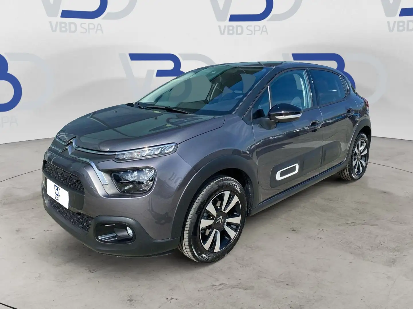 Citroen C3 III 2017 1.2 puretech Max s&s 110cv Gris - 1